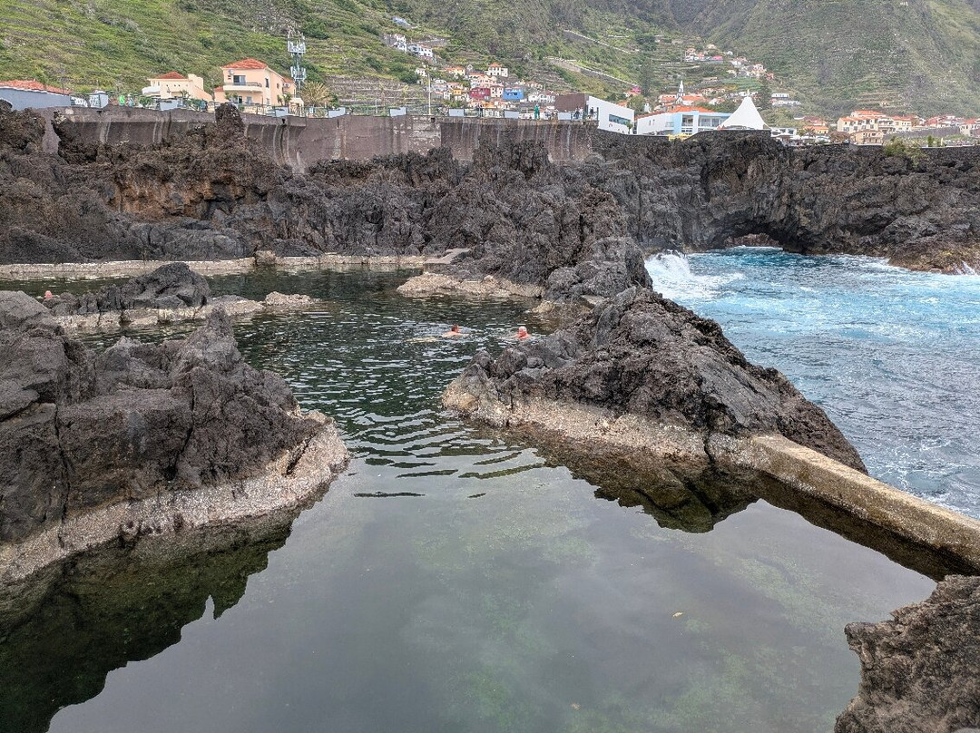 Piscinas Naturais Velhas-莫尼什港必去景点