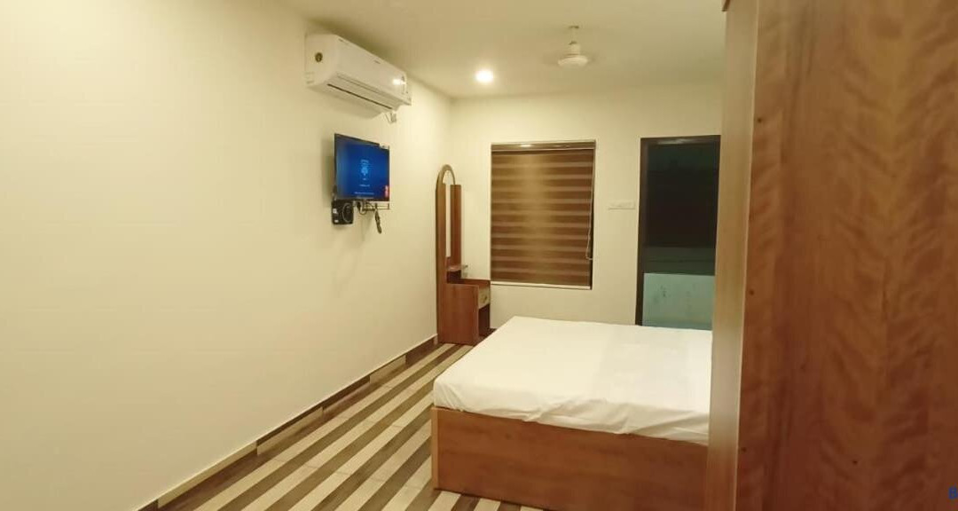Gokulam kallenath lodge