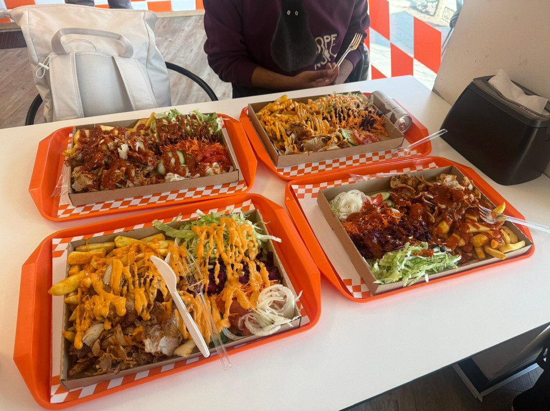 Ottoman's Döner, Fries & Curry Wurst