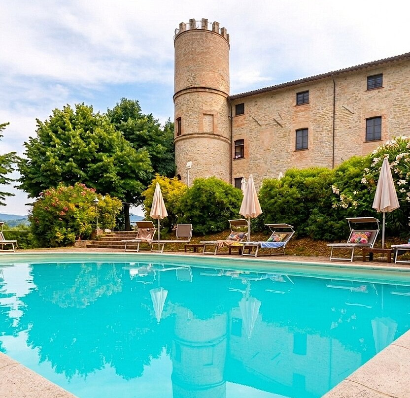 Castello di Baccaresca-古比奥必去景点