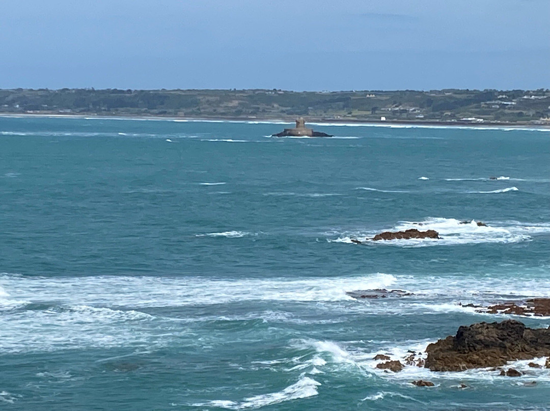Corbiere Lighthouse (La Corbiere)-圣布雷拉德必去景点