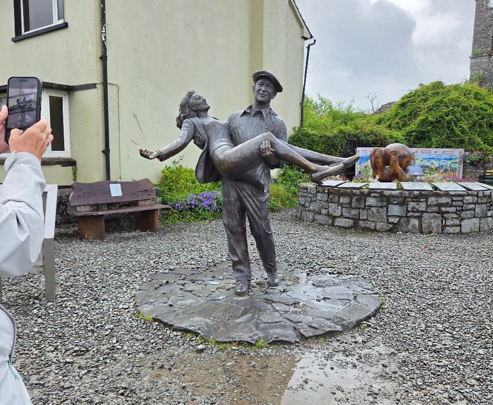 Connect the Dots Tours of Ireland-都柏林必去景点