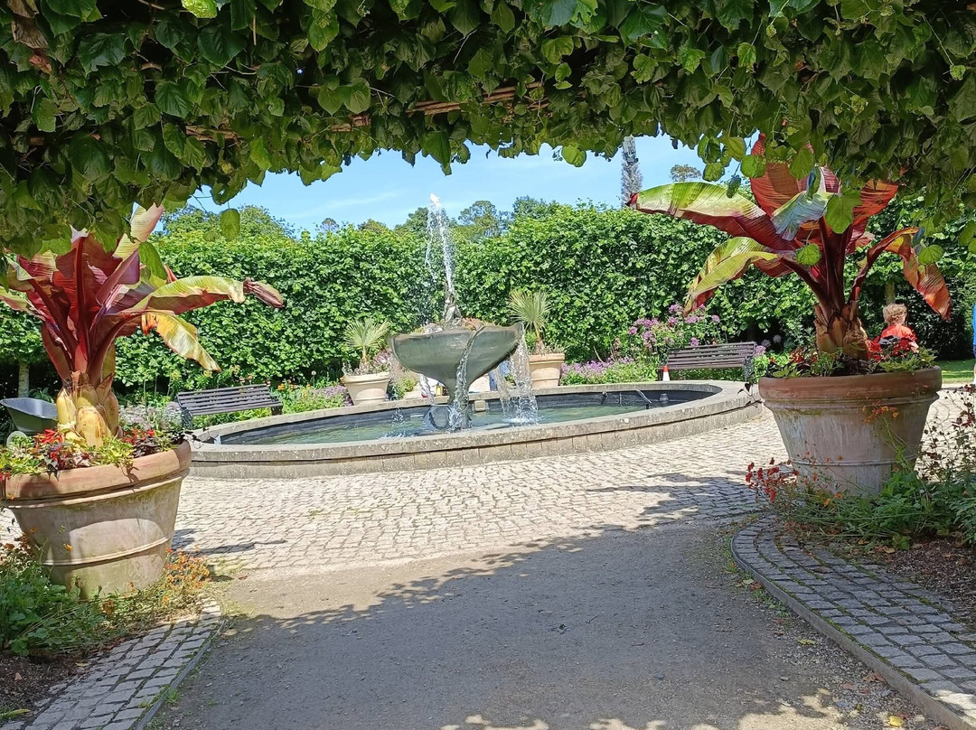 Bangor Castle Walled Garden-班戈必去景点