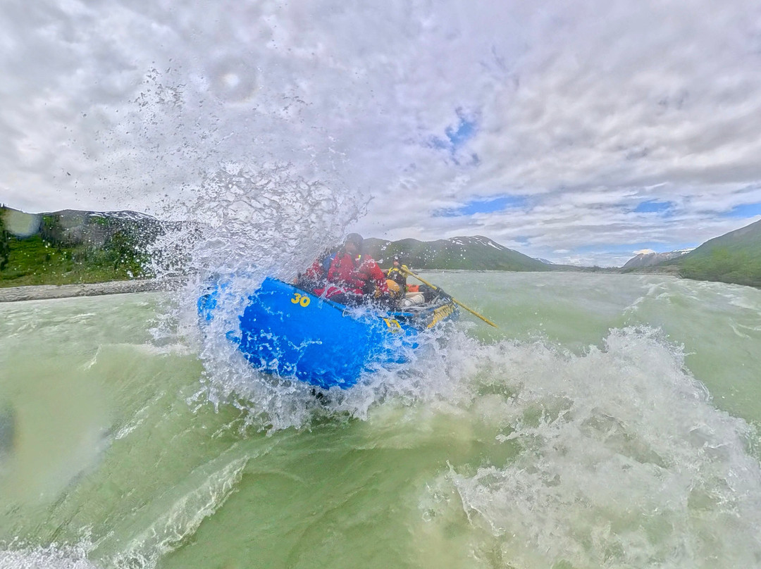 Nahanni River Adventures & Canadian River Expeditions-Fort Simpson必去景点
