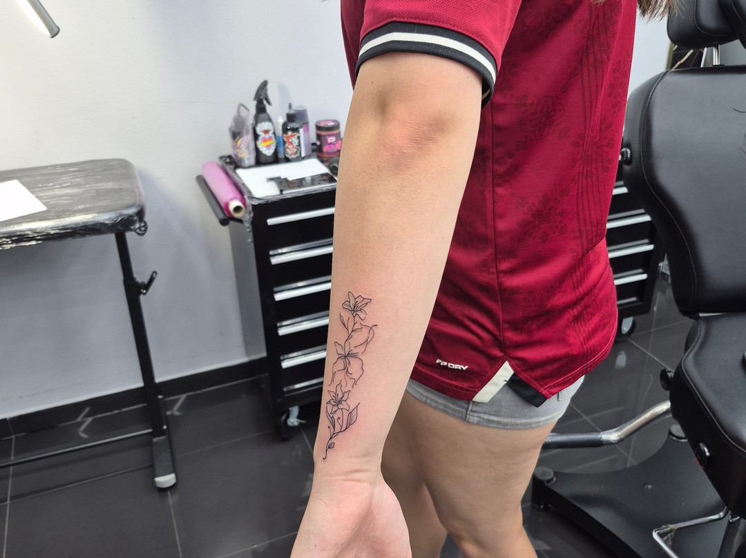 Love Arte Tattoo-阿尔布赞拉必去景点