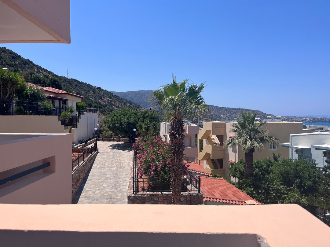 柯尼村酒店主图