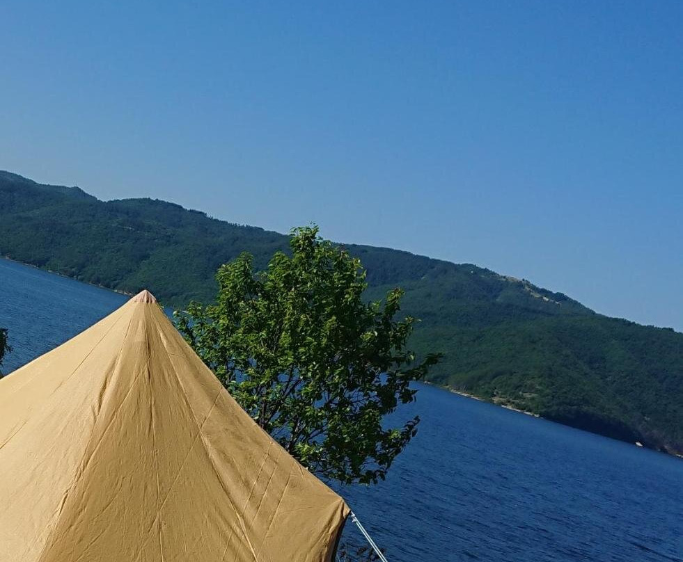 Lakeview Glamping