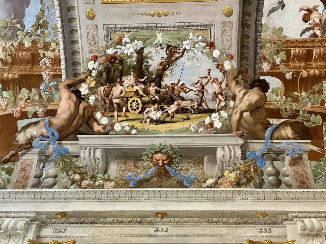 Palazzo Ducale-萨索洛必去景点
