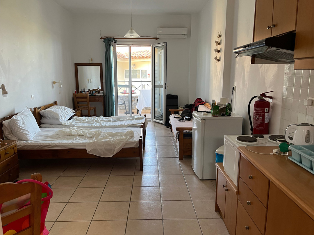 Litsa Apartments主图