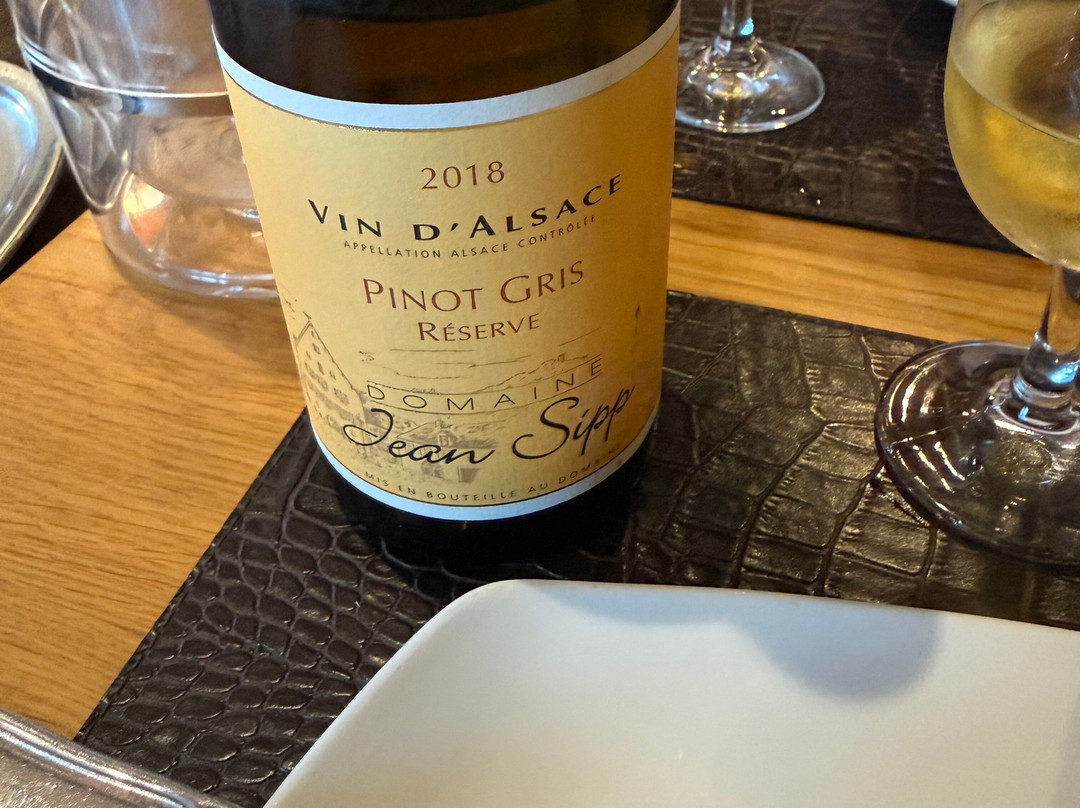 鹳巢酒店主图