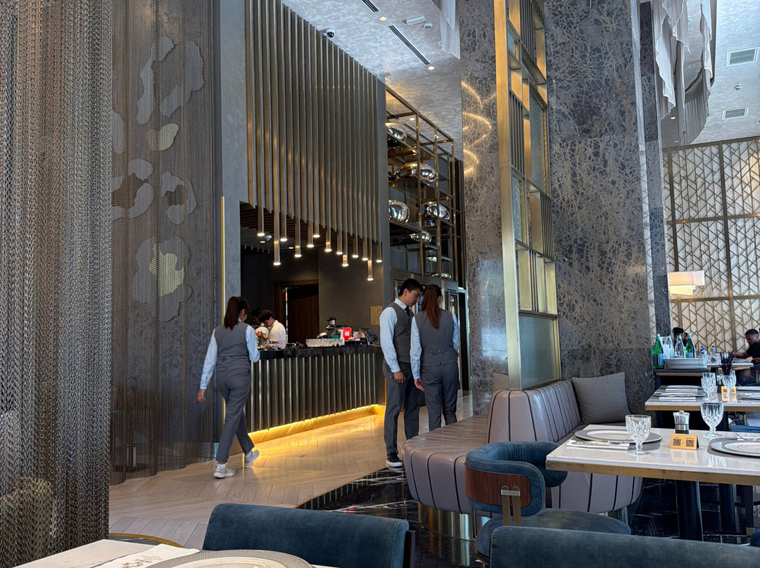 Andromeda Restaurant & Lounge