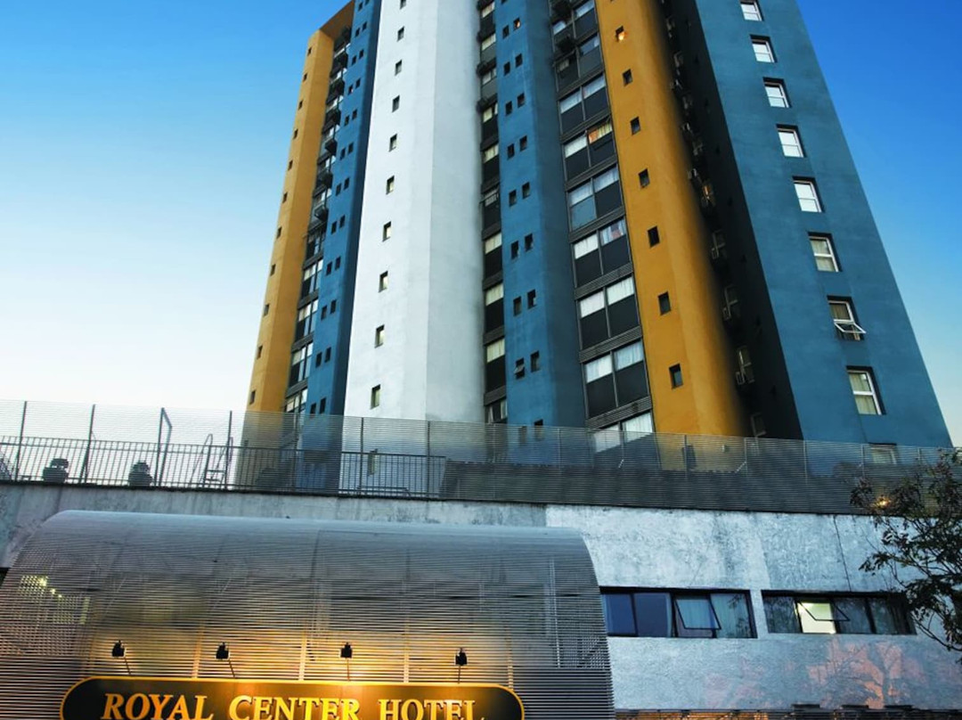 贝洛哈里桑塔酒店住宿-Royal Center Hotel
