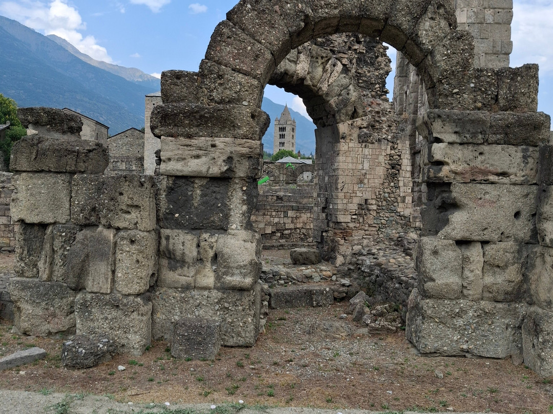 Teatro Romano-奥斯塔必去景点