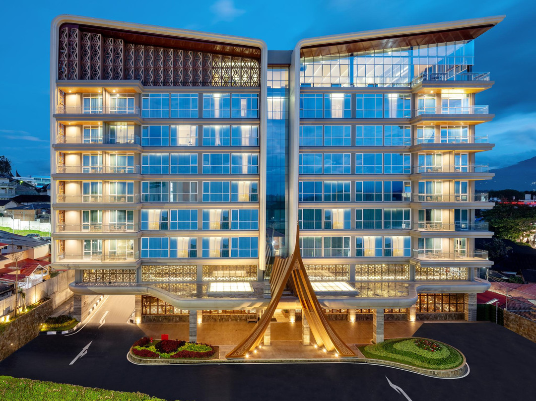 苏门答腊酒店住宿-Hotel Santika Bukittinggi
