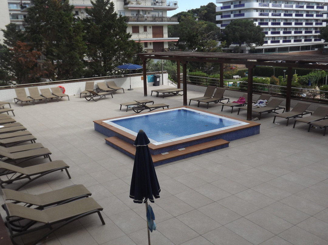 金色大道家庭套房主图