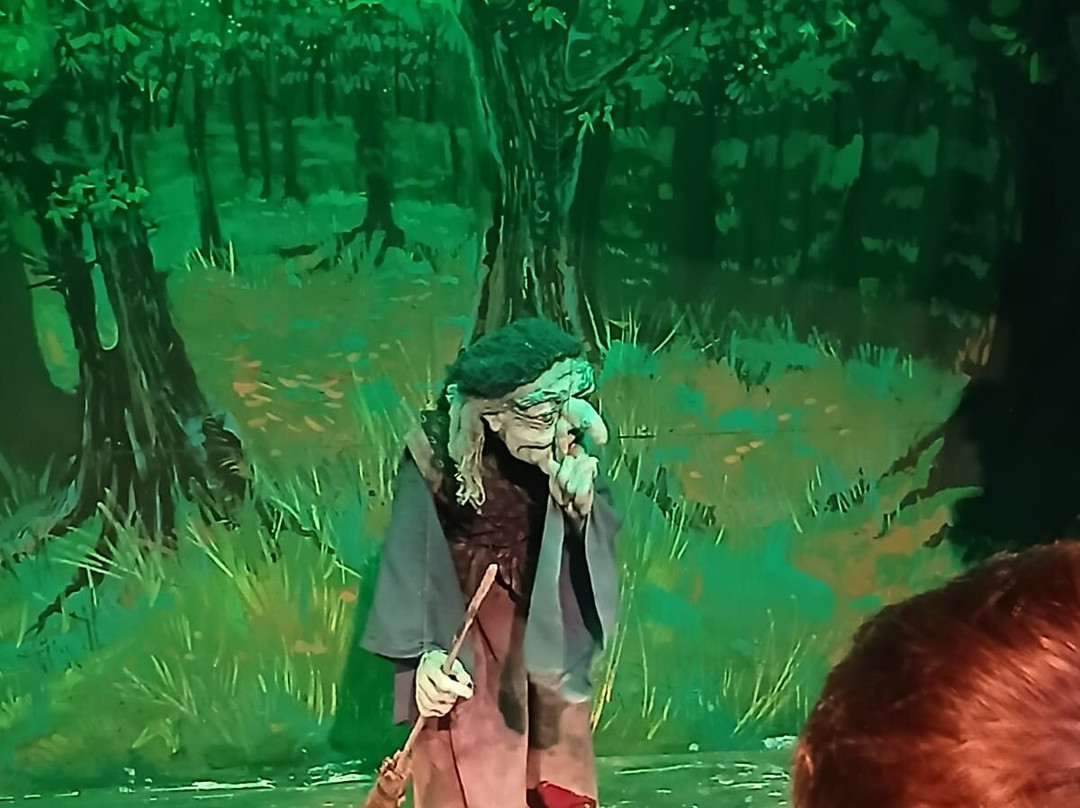 Upfront Puppet Theatre-彭里斯必去景点