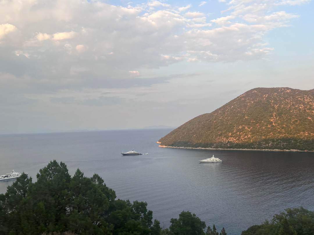 Antisamos Beach-萨米必去景点