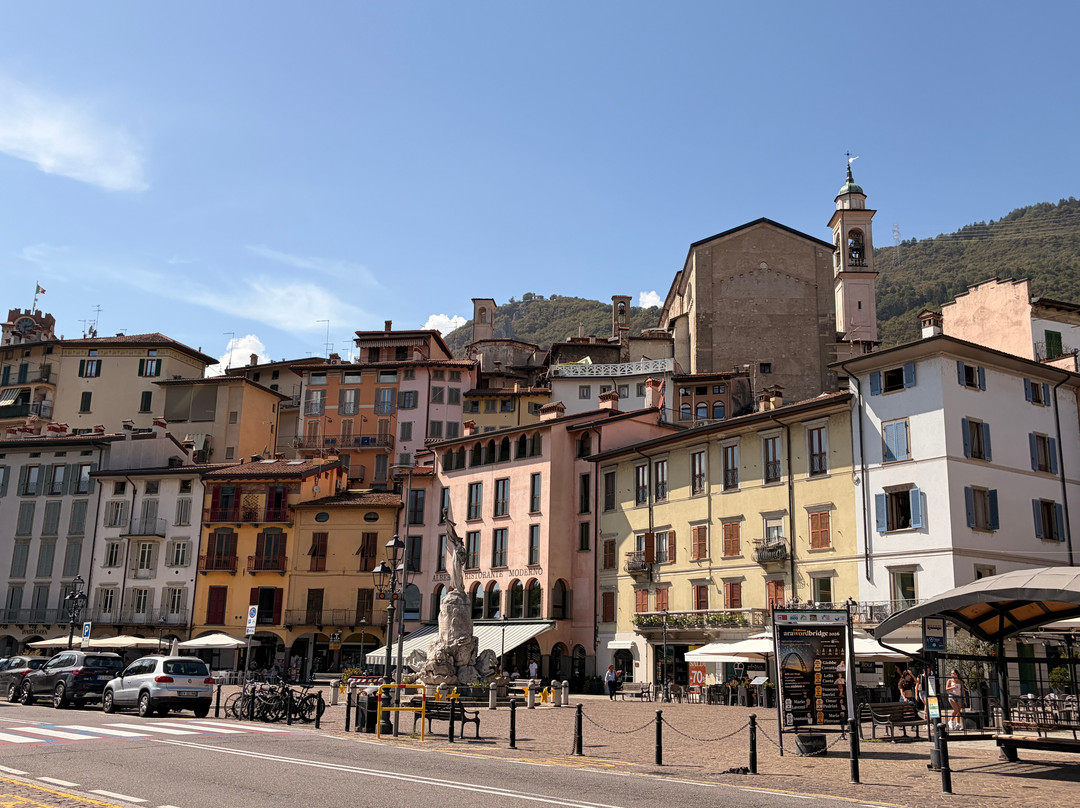 Case Piazza XIII Martiri