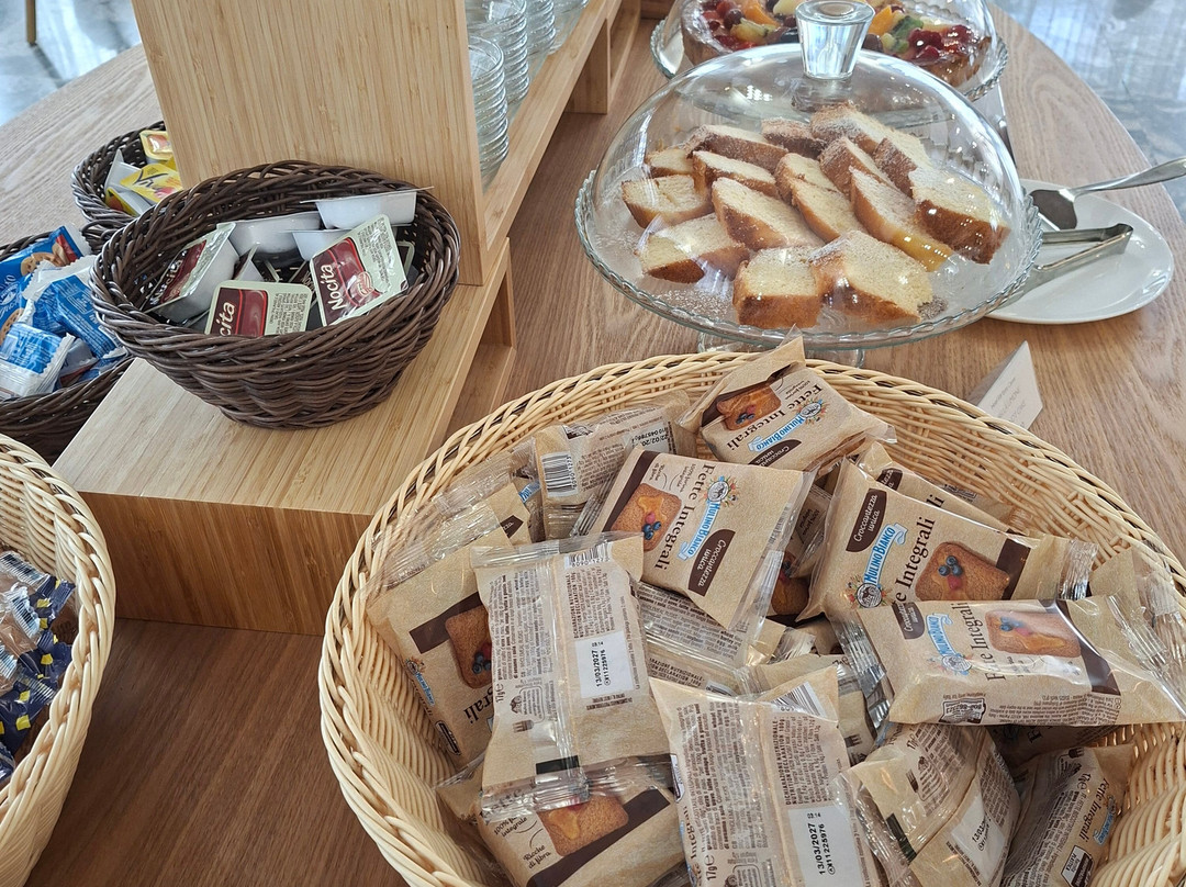 伊甸海滩俱乐部酒店主图