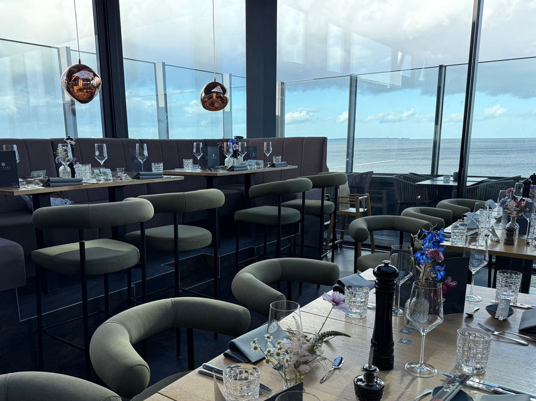 海湾酒店主图
