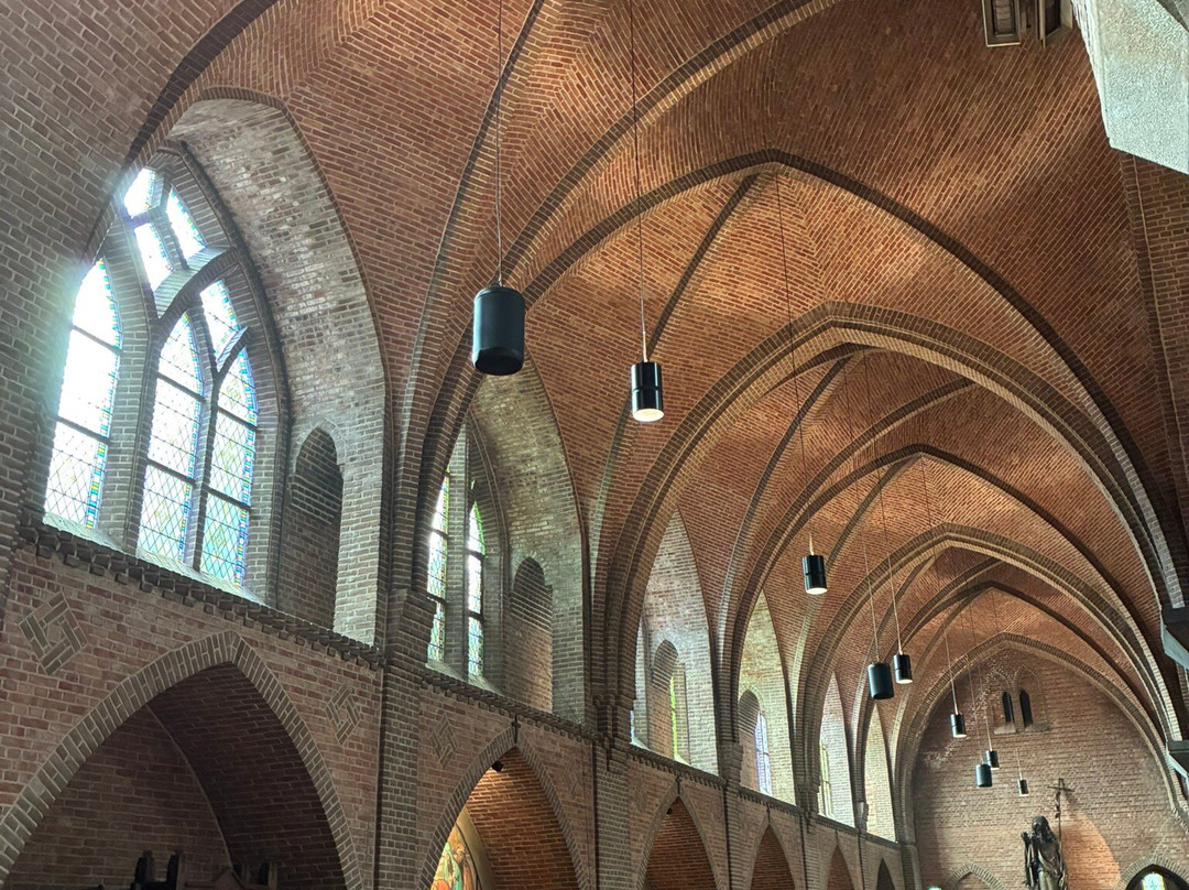 St Jansbasiliek-Laren必去景点