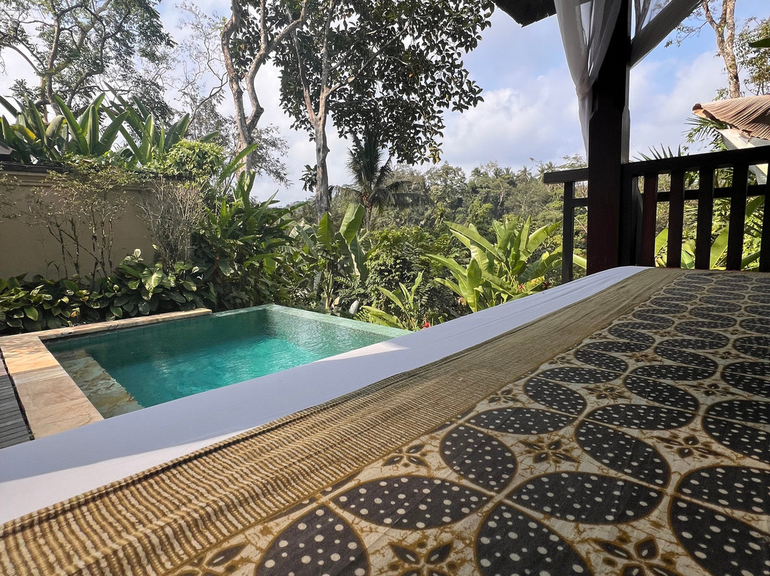 乌布坦加裕达考曼卡酒店主图