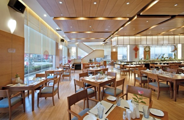 丽天大酒店主图