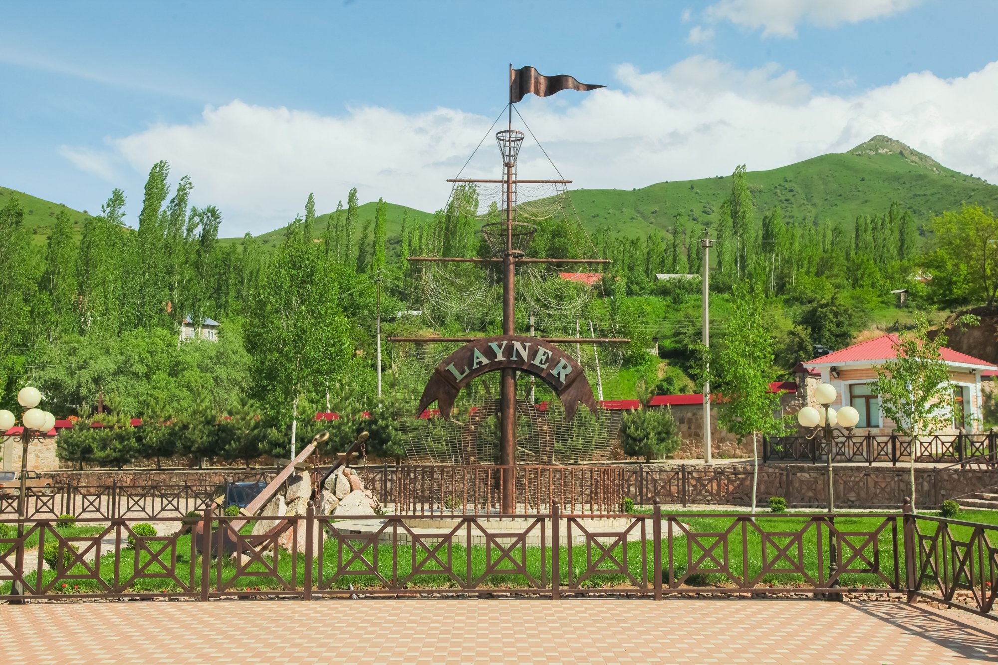 Layner Mountain Resort Complex-官方