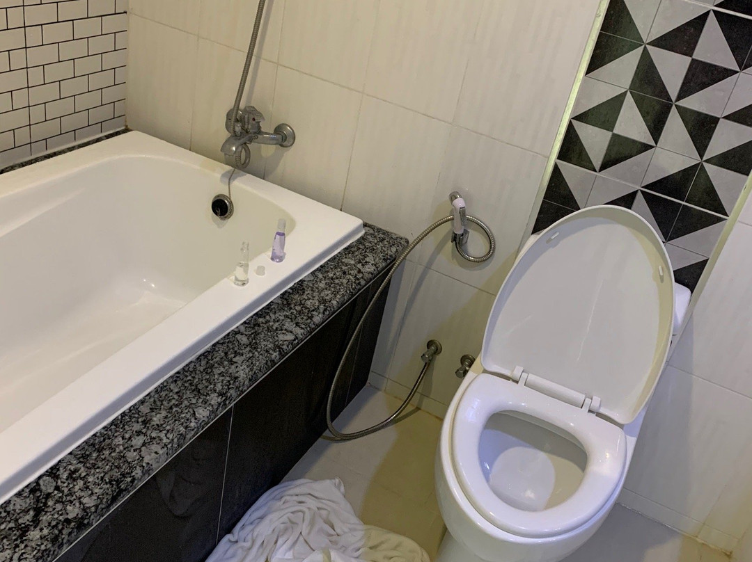 O2 Hotel Lopburi