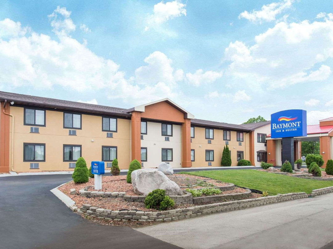 Baymont by Wyndham Waukesha