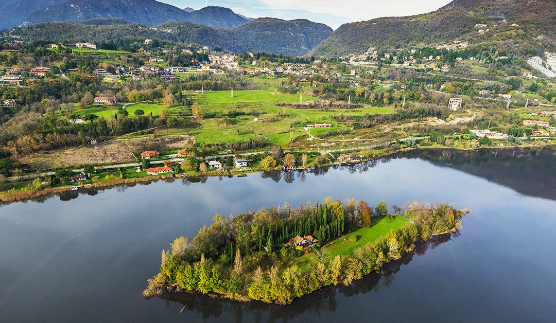 Lake Como Green Land景点图片