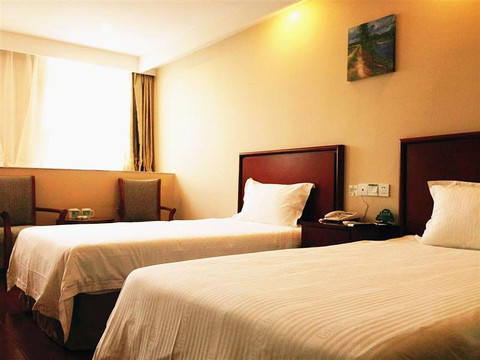 雅斯蓝特酒店(武汉武昌火车站地铁站店)主图