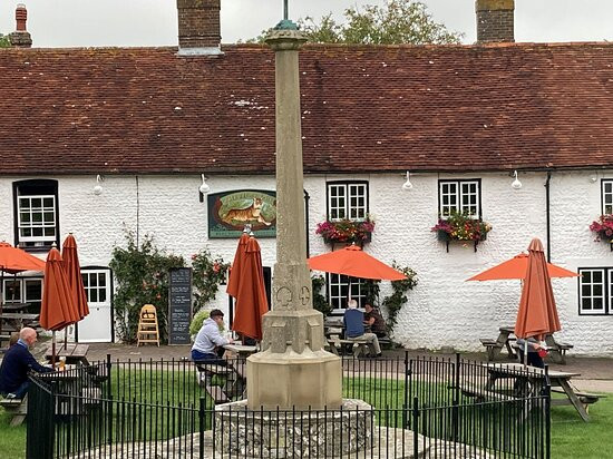 East Dean War Memorial景点图片