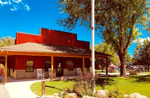 Riverbend RV Park and Cabins