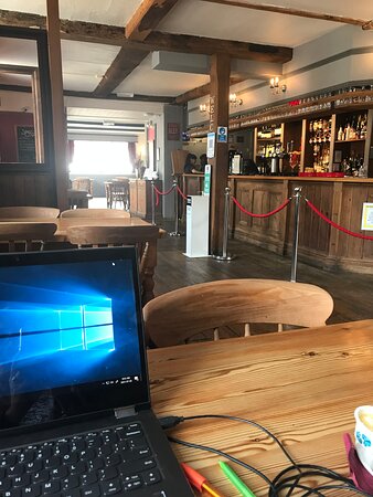 The Red Lion-官方