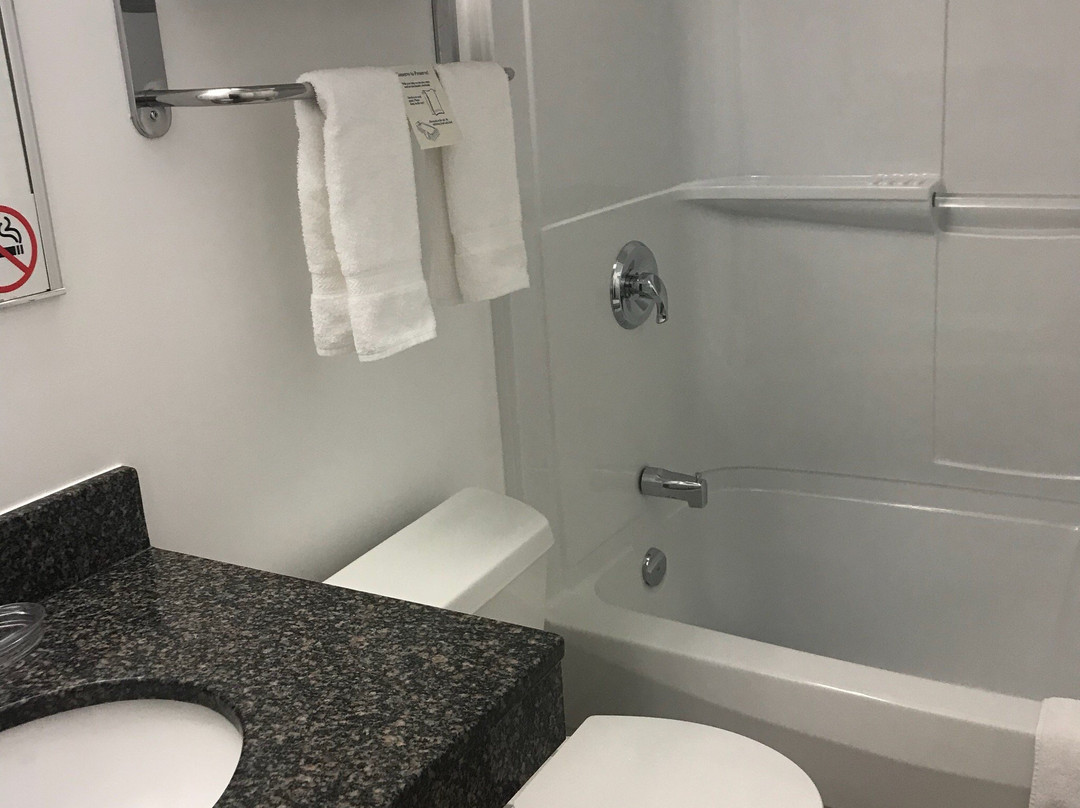 White Rock Motel主图