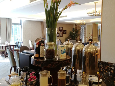 锦江都城闵行饭店主图