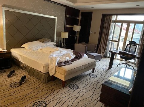 韶关碧桂园凤凰酒店(百年东街店)-客卧