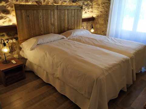 Vilallonga de Ter餐馆和美食-Restaurant in Vilallonga de Ter