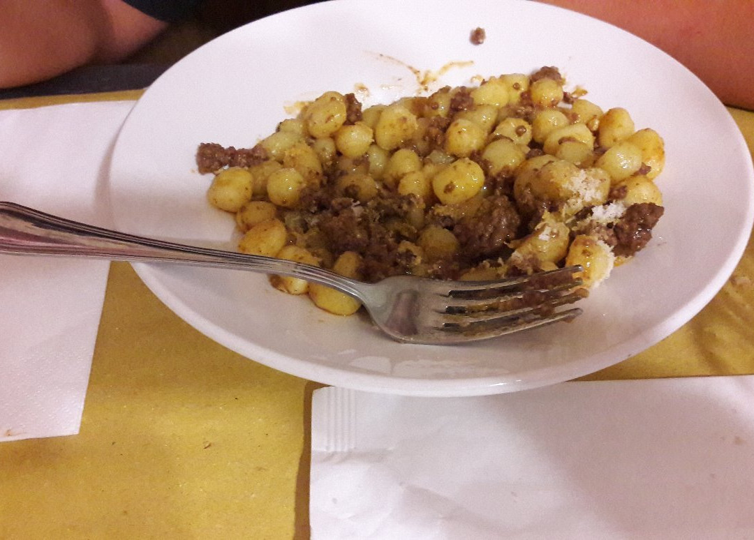 Montecchio della Pozzanghera餐馆和美食-Barbarullo
