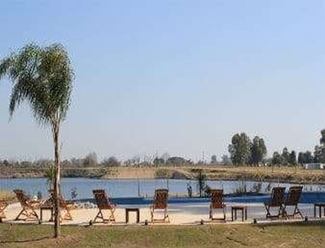 卡纽埃拉斯酒店住宿-Howard Johnson Hotel & Convention Center Ezeiza