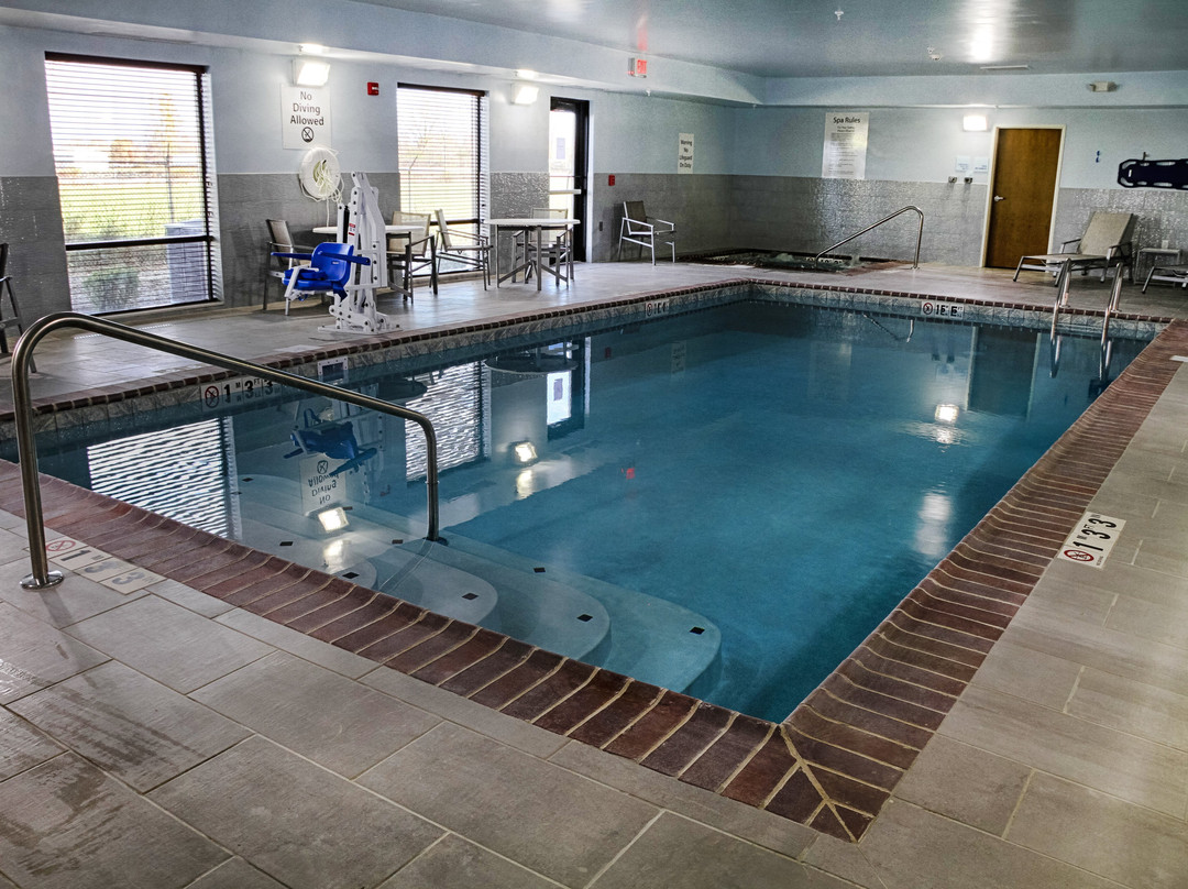 Holiday Inn Express & Suites Sidney By IHG主图