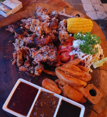 Our Bar-泗水必去景点