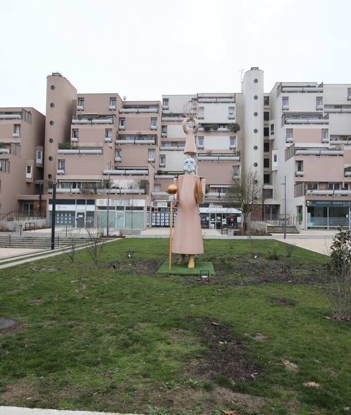 La Statue: La Marche Du Temps景点图片