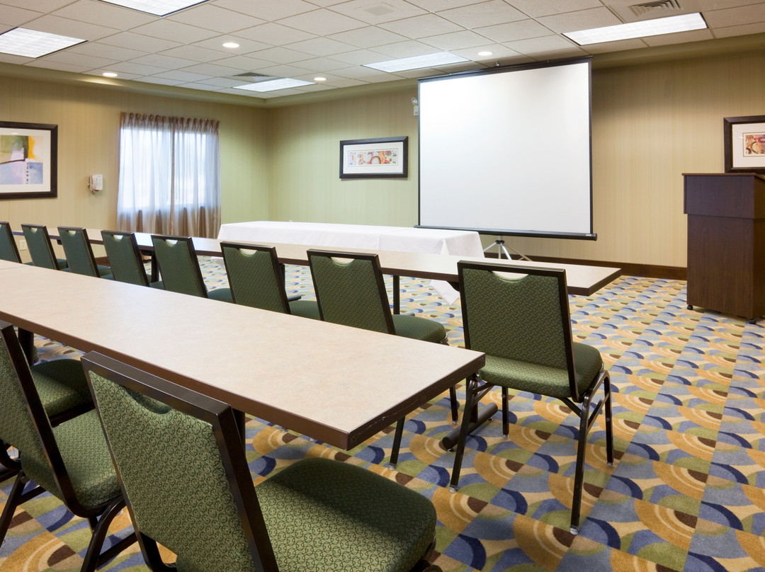 麦迪逊维罗那智选假日酒店主图