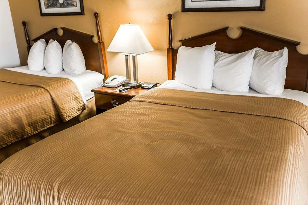 La Quinta Inn by Wyndham Fayetteville I-95主图