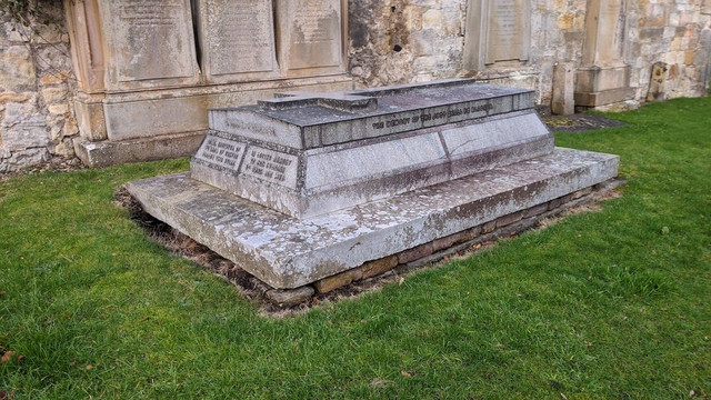 Lasswade Old Kirk & Graveyard