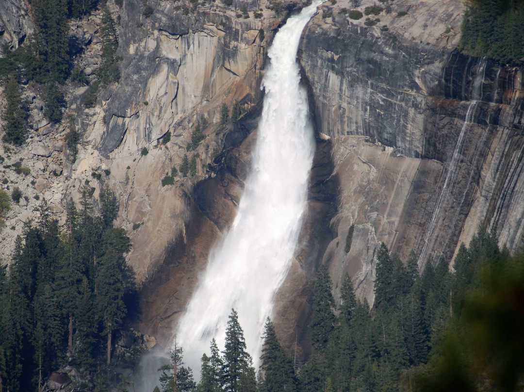 Nevada Falls Loop景点图片