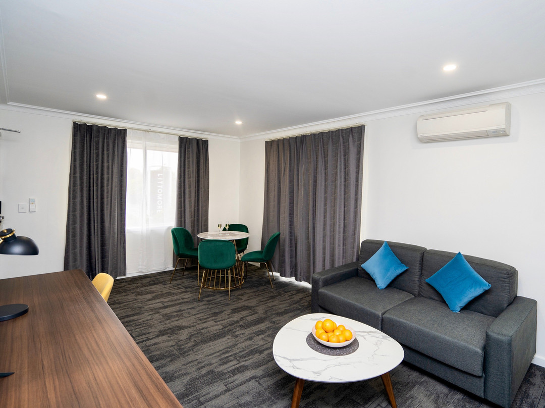 Littomore Suites Bathurst主图