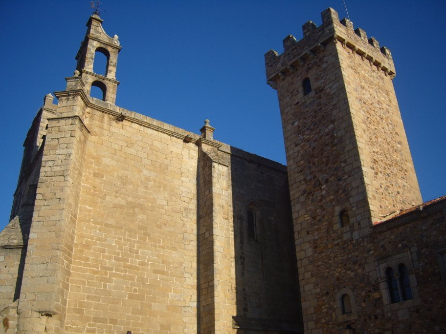Palace de las Cigüeñas景点图片